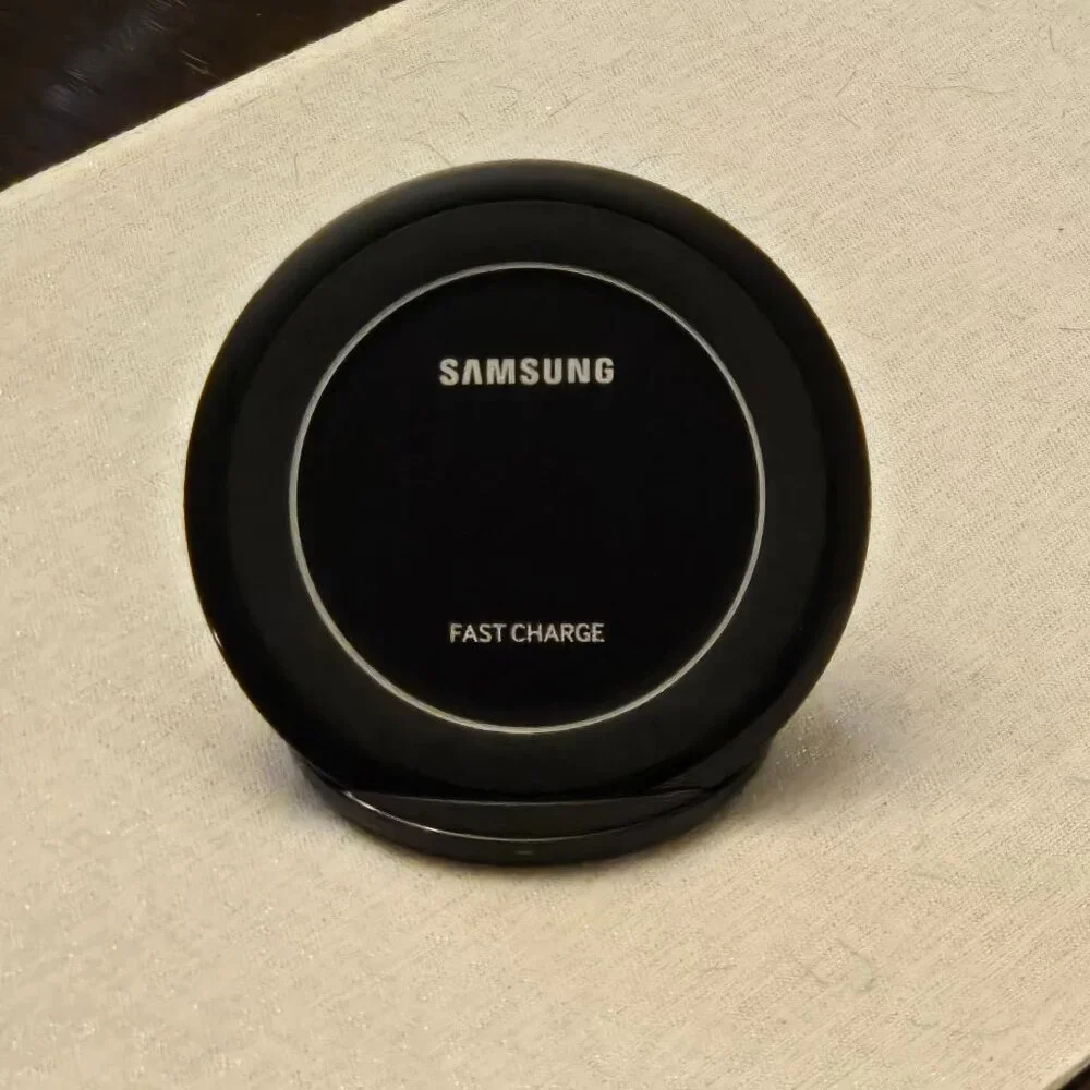 Samsung Wireless Charging Stand
